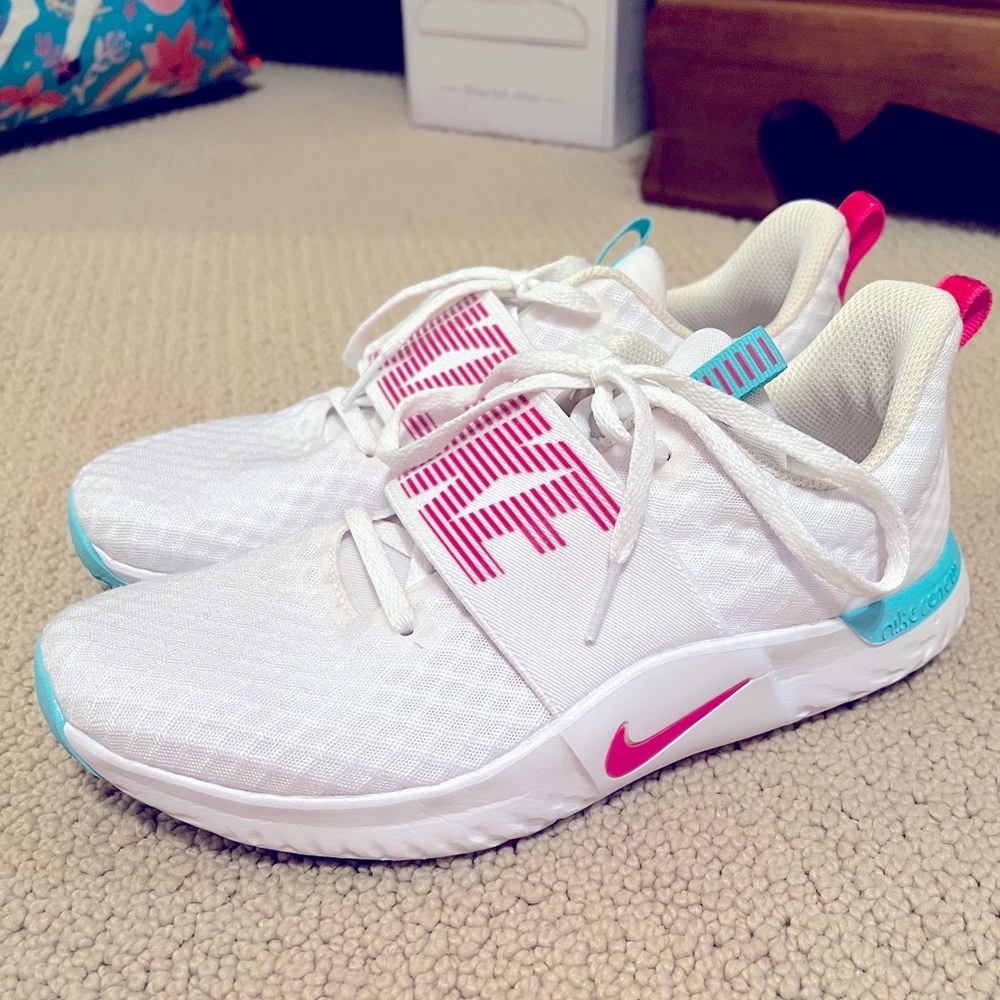 Nike - Women’s In Season TR 9 Training Shoe Size 8.5